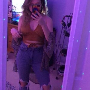 Meet your Posher, Brooke